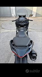 Tmax 560 2023