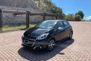 Peugeot 208 2017 96000 km diesel 1.6 75cv