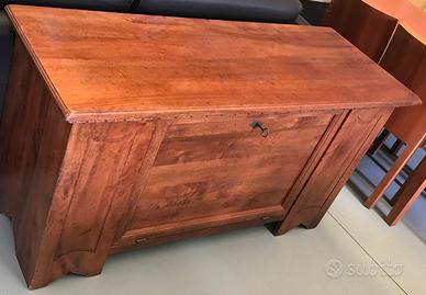 Cassapanca per ingresso in legno