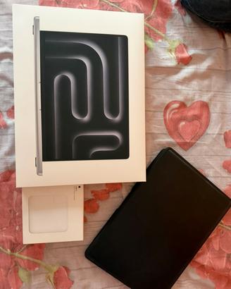 MacBook Pro 14” M5 16GB 1TB new + alimentatore 96W