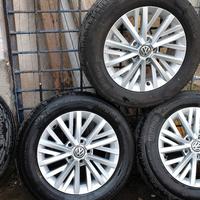 Cerchi 16" Volkswagen pneumatici MOMO seminuovi 