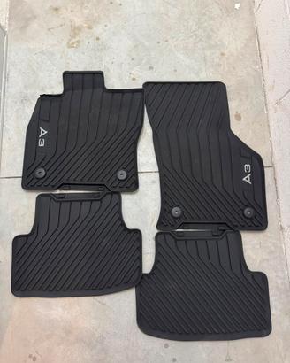 Tappetini gomma + vasca baule AUDI A3 8Y
