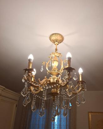 Lampadario 5 luci più 2 applique 