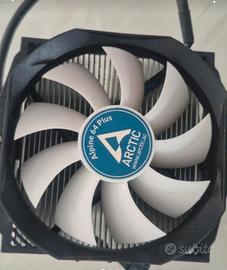 Dissipatore per CPU Arctic Alpine 64 Plus.
