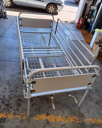 Letto  sanitario manuale 