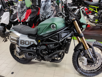 Benelli Leoncino 800 BLACK FRIDAY