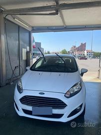 Ford Fiesta 8000 Euro 90500 km