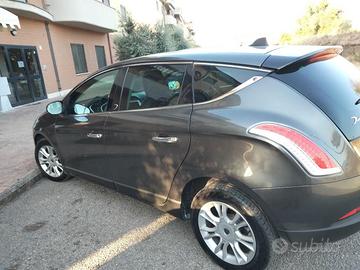 nuova lancia delta 