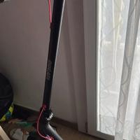 Monopattino ducati pro1 plus con difetto batteria