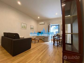 2 vani centro storico via del celso santamarina