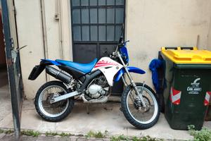 Yamaha XT 125 R