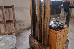 Transpallet elettrico