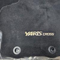 tappetini Yaris cross