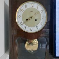 orologio pendolo a muro