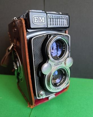 YASHICA MAT  E M   