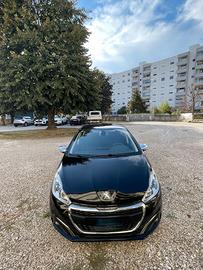 Peugeot 208 allestimento top Allure, Benzina/GPL