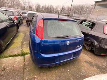 FIAT PUNTO PER RICAMBI