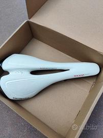 sella Specialized toupe in pelle e titanio 