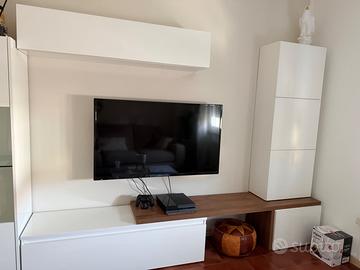 Parete attrezzata +vetrina