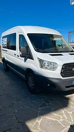 Ford Transit sette posti