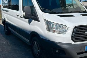 Ford Transit sette posti