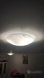 Plafoniera a soffitto in vetro satinato 