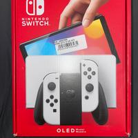 NINTENDO SWITCH OLED (con giochi pokemon)