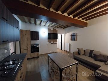 Appartamento affitti brevi, con padel e bici