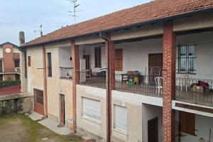 Quadrilocale semi-indipendente Besnate