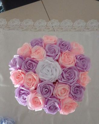 Fiori fati a  mano