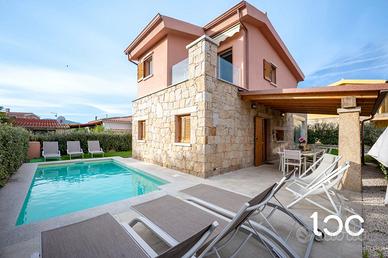 Elegante villa con piscina privata nel cuore di Sa