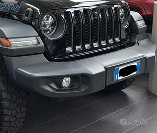 Paraurti jeep wrangler jl