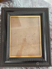 Cornice nera antica fine 800