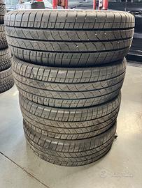 Gomme usate 215/65r16 C Bridgeston