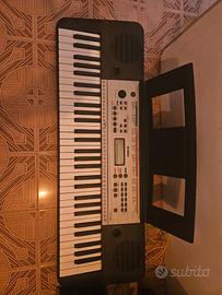 tastiera portatile Yamaha YPT-260