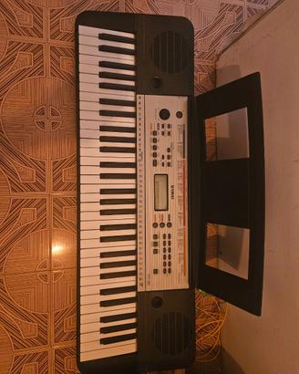 tastiera portatile Yamaha YPT-260