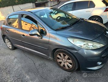  Peugeot 207