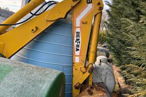 Retro escavatore Benfra