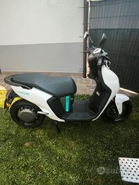scooter elettrico Yamaha Neo's 50 