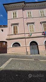 Appartamento di 80 m² con 3 locali a Cave