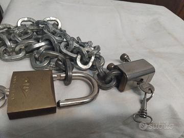 catena e lucchetto antifurto da scegliere. 