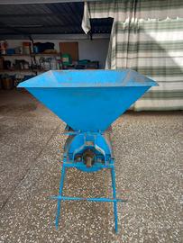 sgusciatrice per mandorle