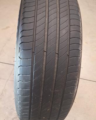 4 gomme Michelin