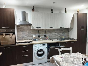 Blocco mobili (cucina, parete e divano) o singoli