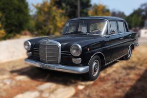 Mercedes w110 200D "codine" epoca