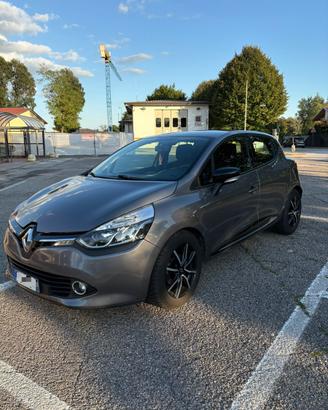 Renault Clio 1.5 dci 90cv 2015  175000km