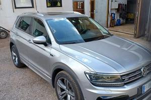 VW Tiguan R-Line 4 Motion