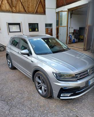 VW Tiguan R-Line 4 Motion