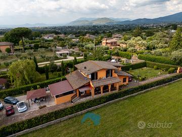 Zagarolo:villa indipendente con terreno