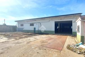 CAPANNONE A PARTINICO